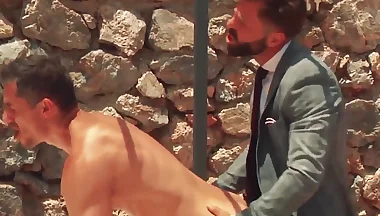 Latino businessman Hector de Silva plows deep into model Jay Roberts